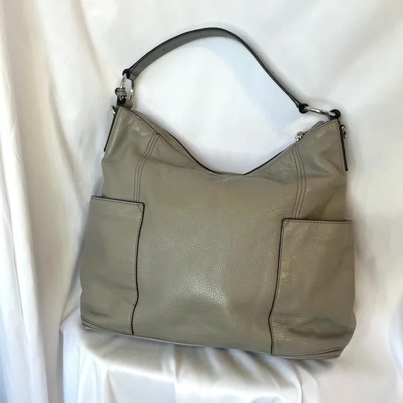 Michael Kors leather gray shoulder bag - Picture 3 of 4